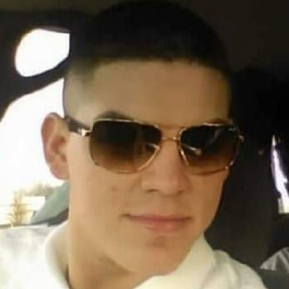 Meet your Posher, Diego
